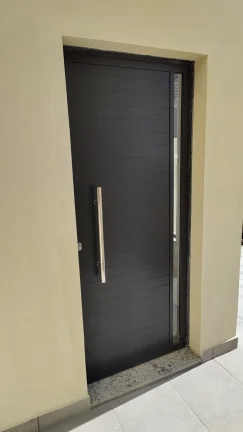 Imagem Casa Térrea 2 Dormitórios- Jardim Itanguá, Sorocaba/SP