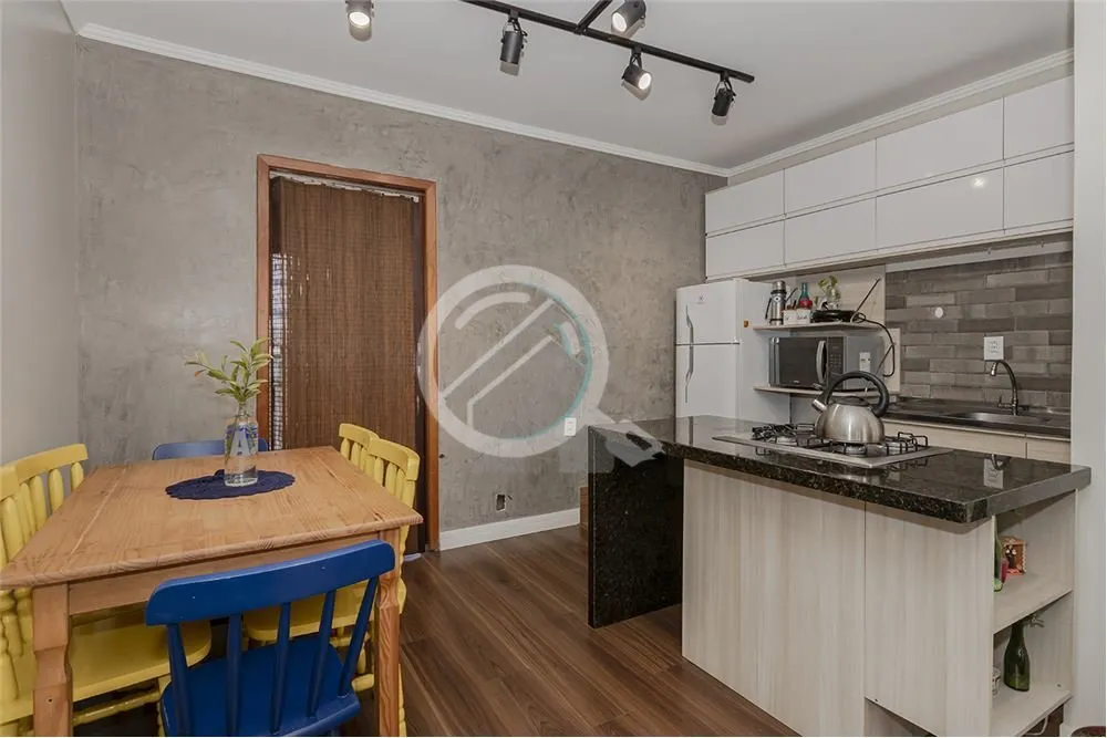 Imagem Apartamento de 1 dormitório na Cidade Baixa, região central de Porto Alegre. Imóvel de fundos, si...