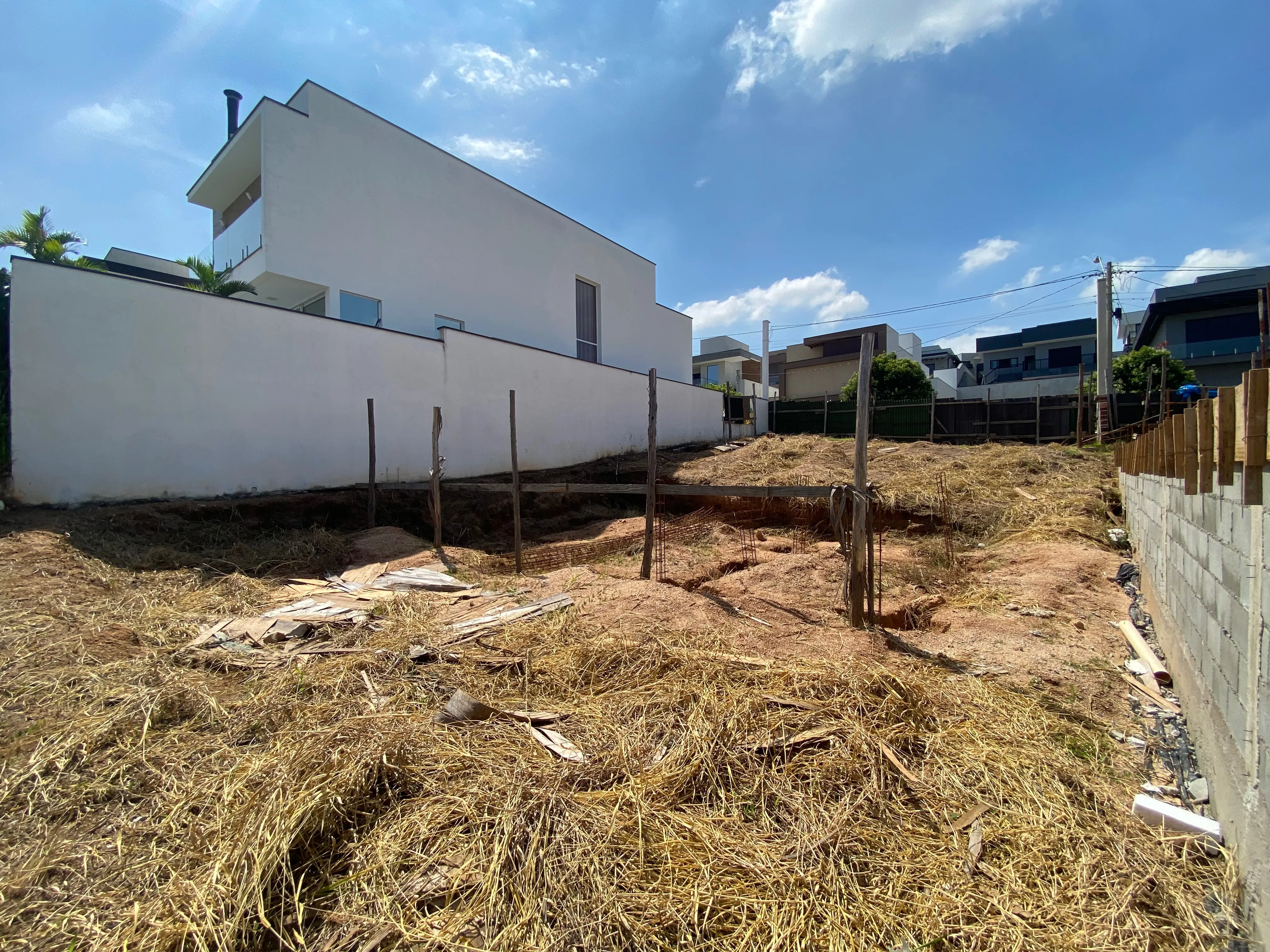 Imagem OPORTUNIDADE !! Excelente terreno de 300M² no Cond. Residencial Cyrela Esplanada
