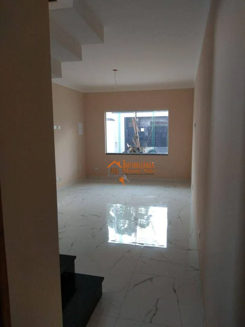 Imagem Sobrado com 3 dormitórios à venda, 110 m² por R$ 725.000,00 - Jardim Santa Cecília - Guarulhos/SP