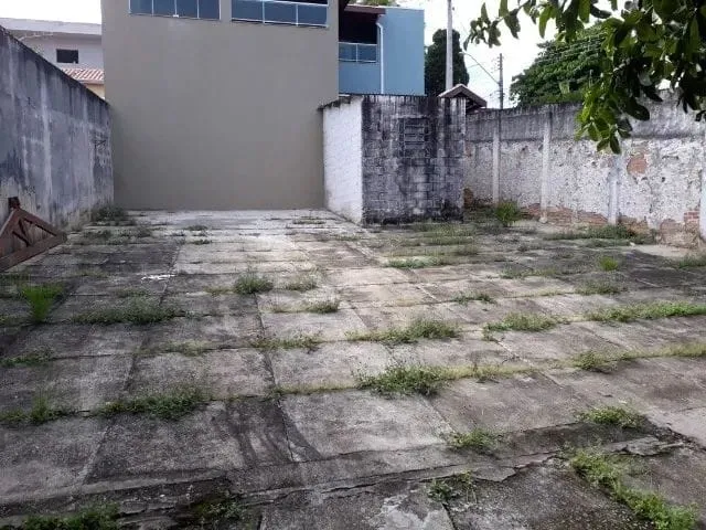 Imagem Terreno à venda 235M², Jardim Russi, Taubaté - SP