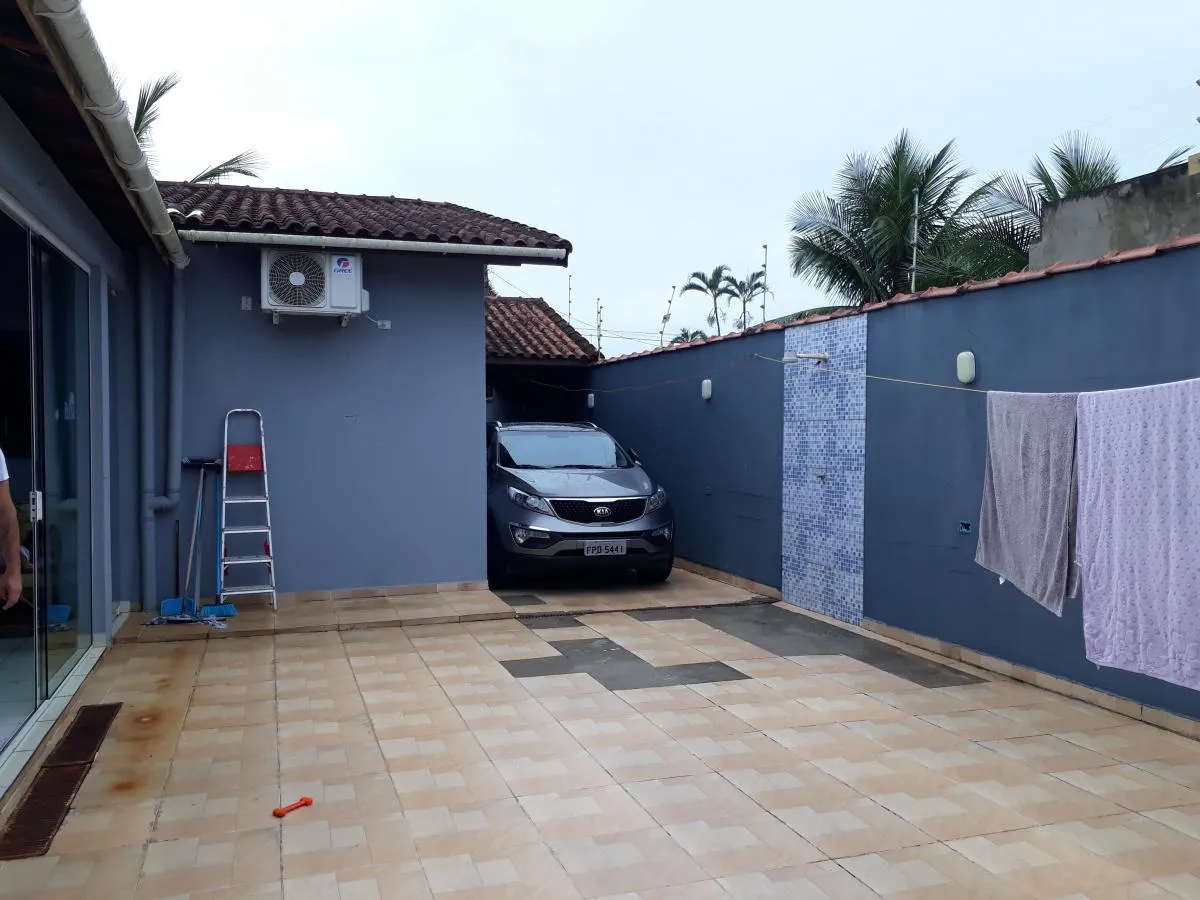 Imagem Casa para Venda em Itanhaém, Jamaica (Praia), 3 dormitórios, 1 suíte, 2 banheiros, 2 vagas