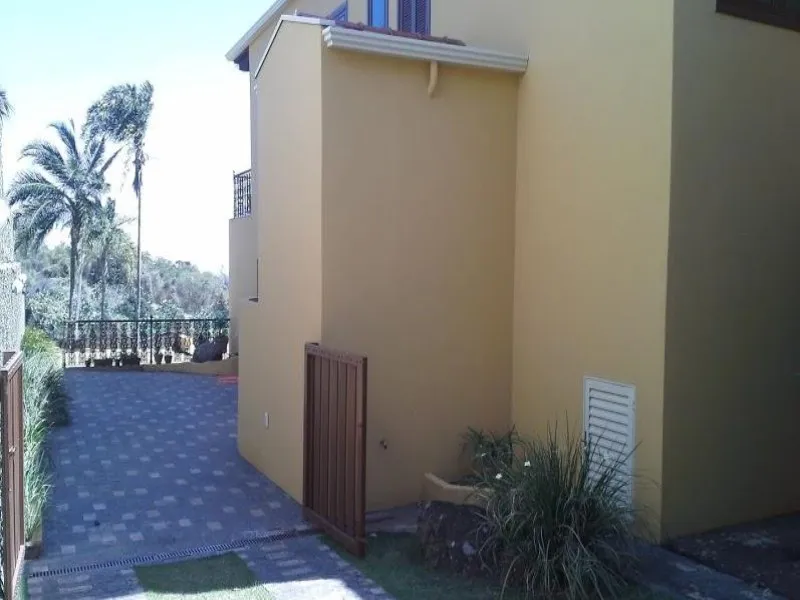 Imagem Casa de Luxo em Condomínio de Prestígio em Valinhos-SP: 4 suítes, uma independente, 3 salas, escritório, 6 banheiros, 4 vagas, 400m², em meio ao verde