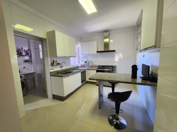 Imagem Encantador apartamento de 3 dormitórios no bairro Santa Maria, Uberaba
