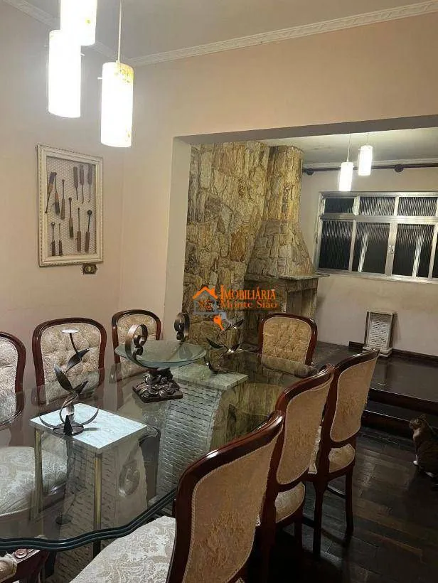 Imagem Sobrado com 4 dormitórios à venda, 250 m² por R$ 800.000,00 - Conjunto Residencial Paes de Barros - Guarulhos/SP