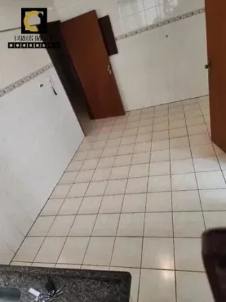 Imagem Apartamento com 96m² e garagem fechada a venda na Ponta da Praia
