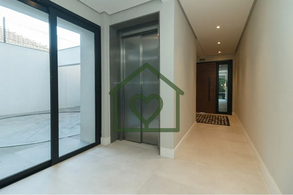 Imagem APARTAMENTO DE 58m² COMPLETAMENTE MOBILIADO! COM 2 DORMITÓRIOS (1 SUÍTE), BANHEIRO SOCIAL, SALA D...