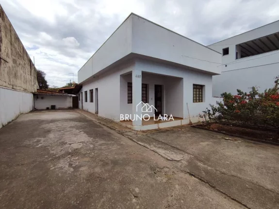 Imagem Casa com 3 dormitórios para alugar, 120 m² por R$ 4.000,00/mês - Centro - Igarapé/MG