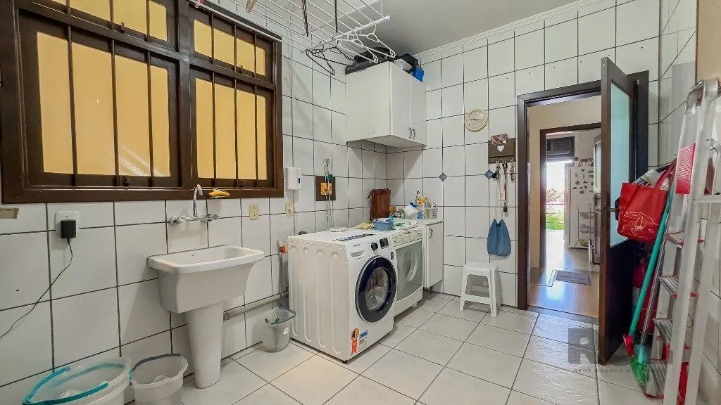 Imagem Casa com 3 Quartos e 2 vagas à venda, 344 m² por R$ 2.800.000,00