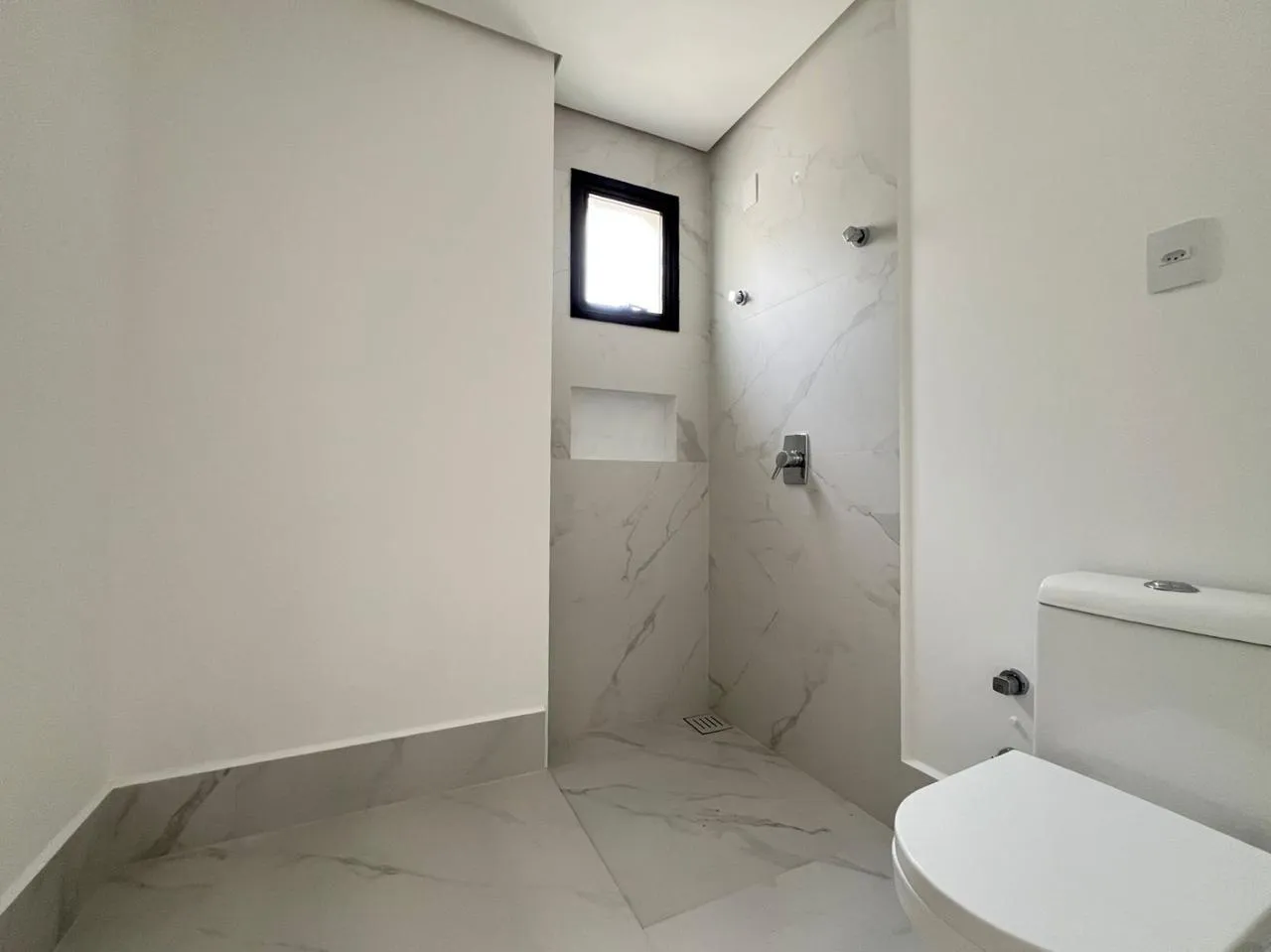 Imagem Apartamento com vista para o mar à venda com 225m2 por R$ 4.500.000,00