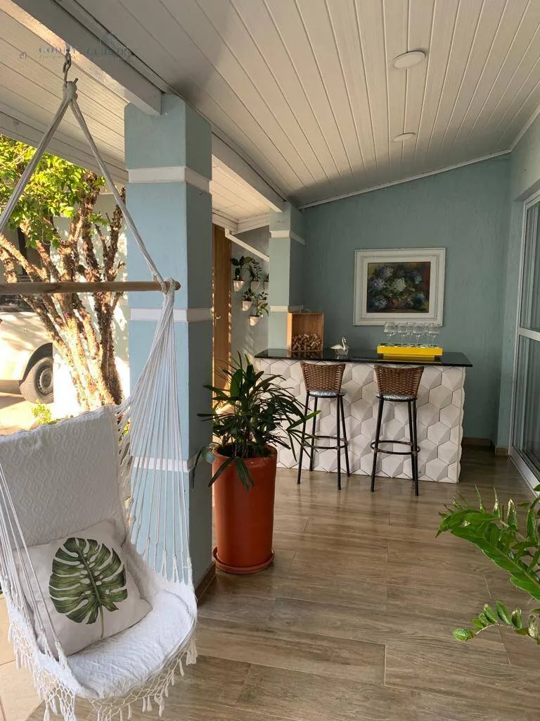 Imagem Casa ampla com excelente estrutura no Parque Sao Domingos
