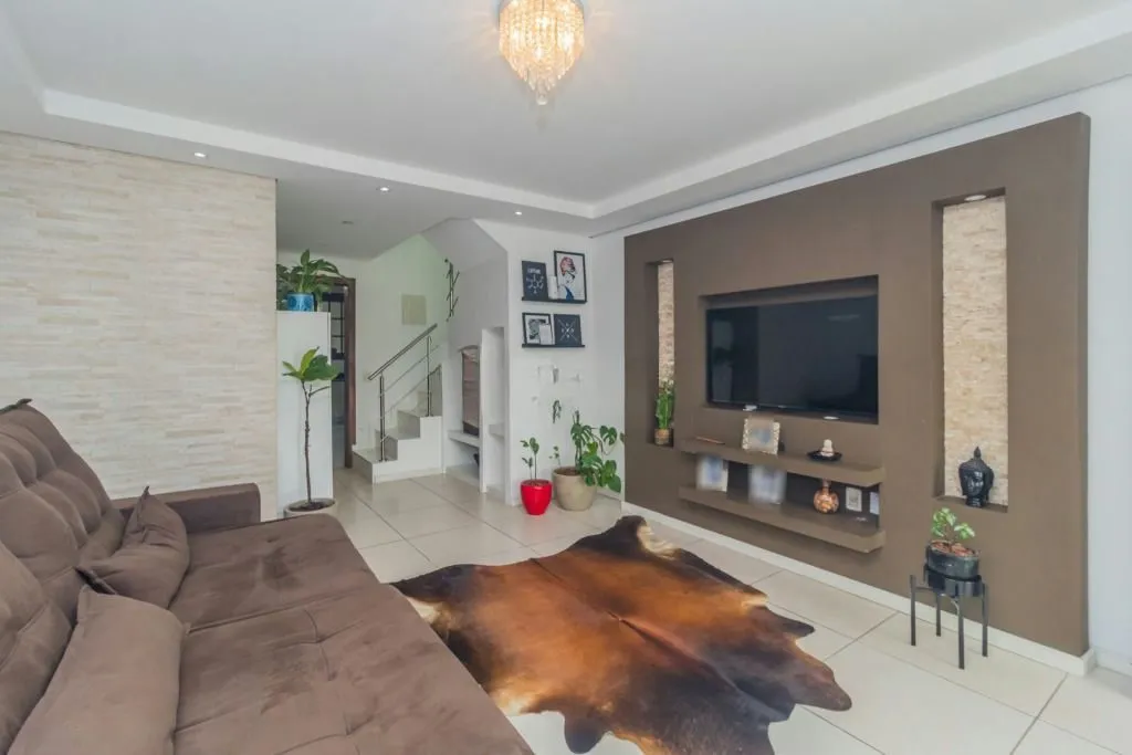 Imagem Encantadora casa com 175m², 03 dormitórios, Rua Paul Harris, Jardim Planato
