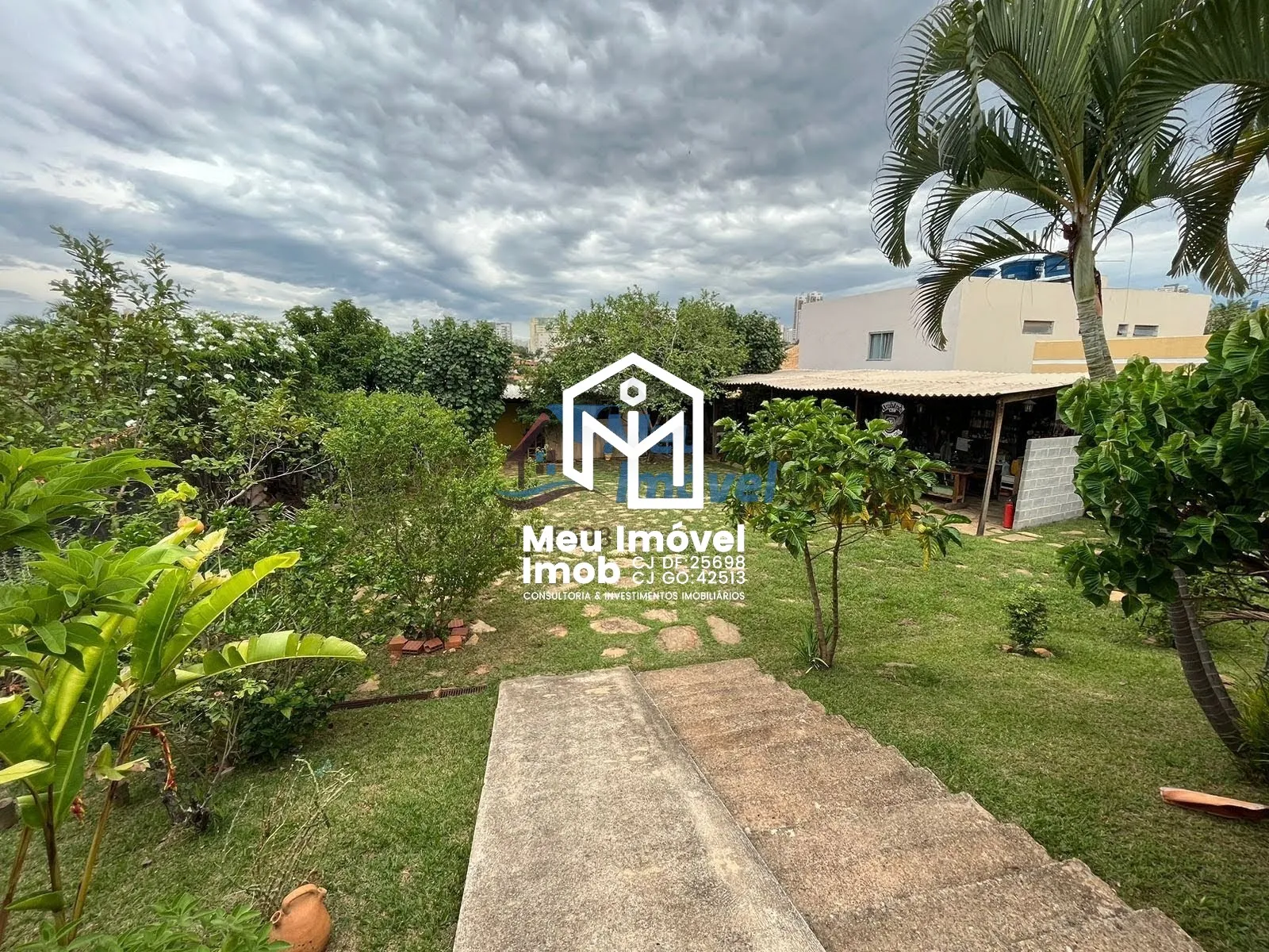 Imagem Casa 3 Quartos 2 Suítes 8 Vagas 800m² 100% Laje Escriturado