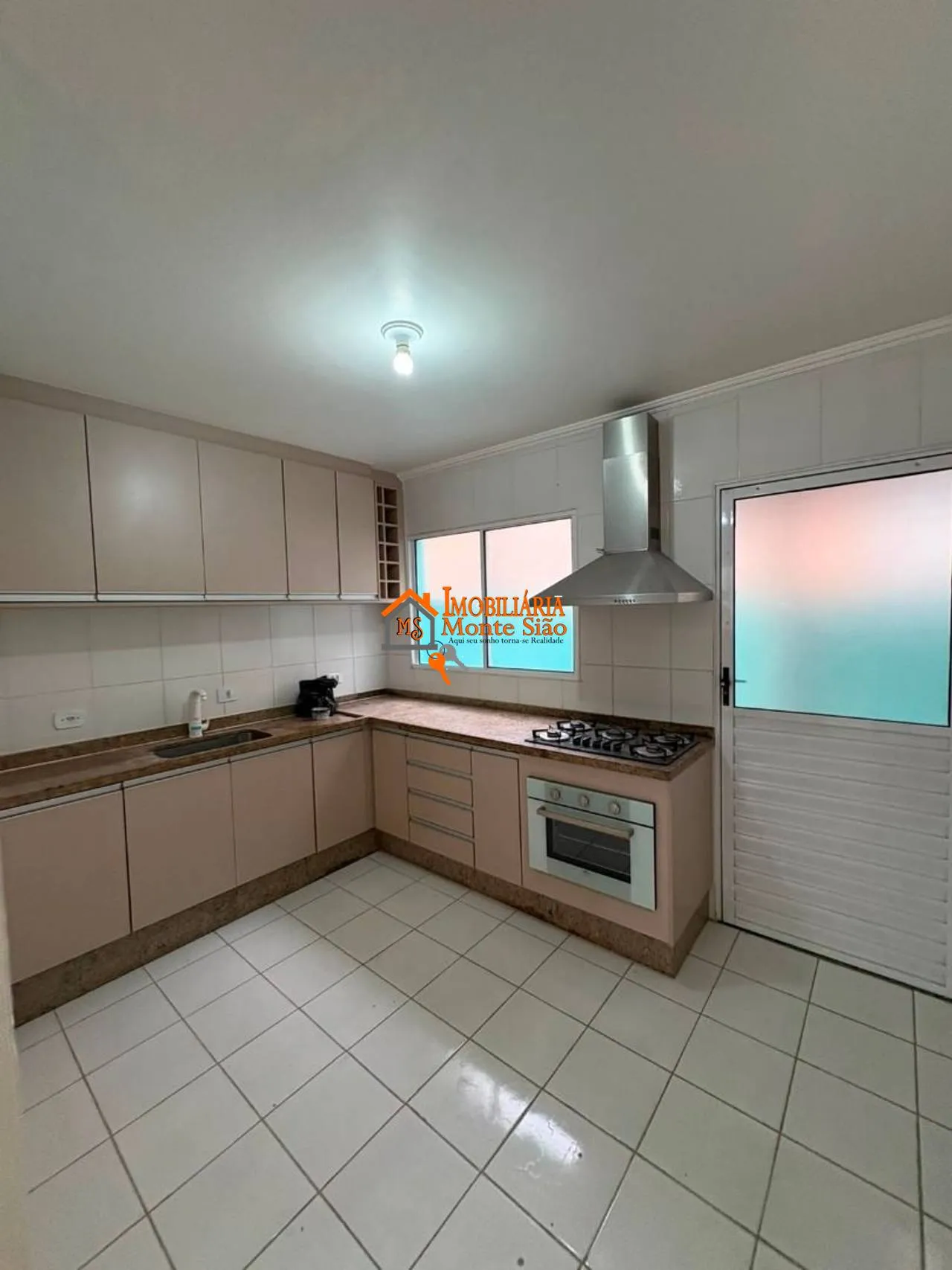 Imagem Sobrado com 2 dormitórios à venda, 70 m² por R$ 380.000,00 - Jardim Aracaré - Itaquaquecetuba/SP