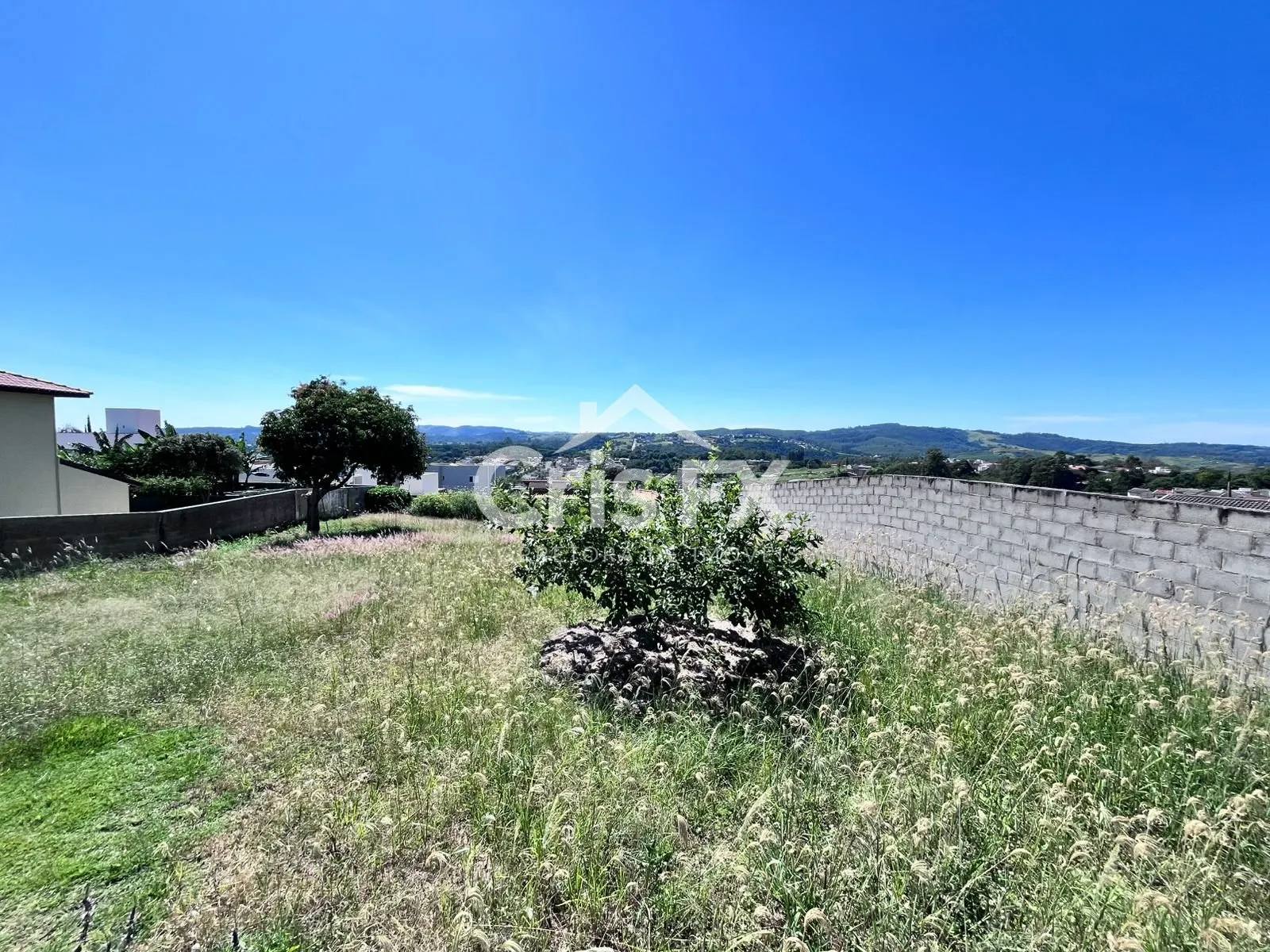 Imagem Lote/Terreno de 1564m² no bairro Pinheirinho, em Vinhedo