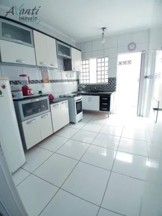 Imagem Casa com 2 dormitórios e 1 vaga na Cidade Náutica, São Vicente – Avanti Imóveis