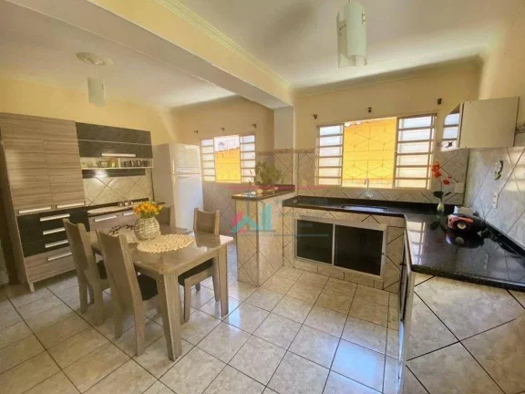 Imagem Casa com 4 dormitórios à venda - Chácara Do Moinho - Cachoeira Paulista/SP
