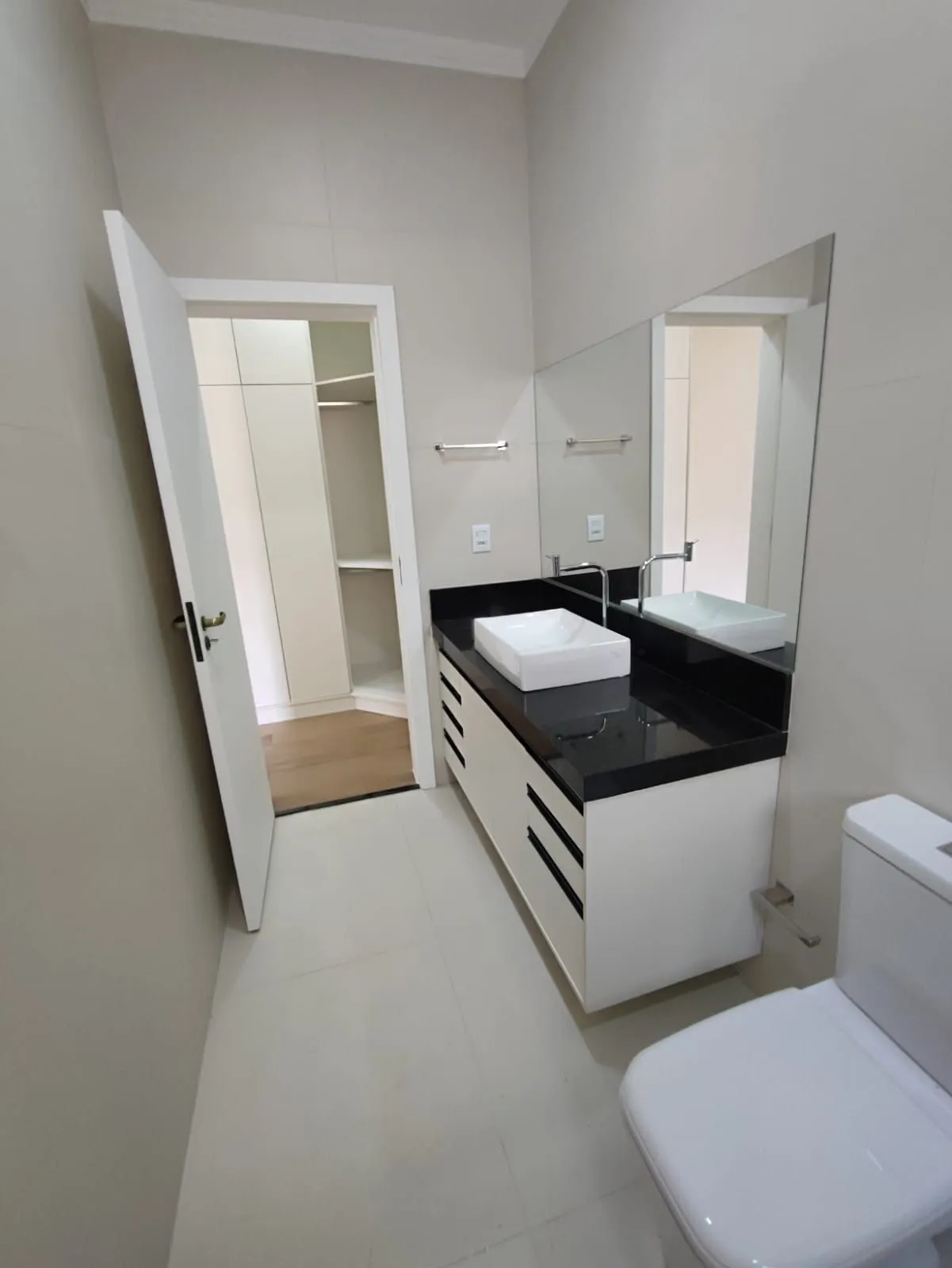 Imagem Casa padrão à Venda, Residencial Maricá, Pindamonhangaba, SP