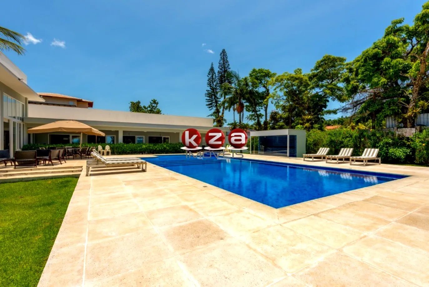 Imagem Maravilhosa Casa de luxo, frente para o mar, com 7 suítes em condomínio, Praia do Tenório/Vermelha em Ubatuba-SP - 930m² de área!