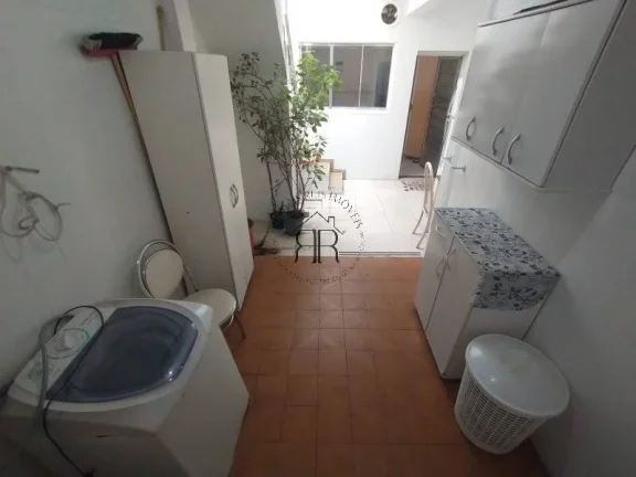 Imagem Sobrado em excelente localização, próximo ao Clube 7 de Setembro da Agua Rasa!!
Piso térreo: 1 v...
