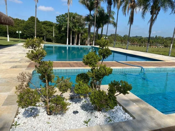 Imagem Sítio a venda em em Itapetininga ( divisa com Tatuí), interior de São Paulo, 600m da rodovia SP12...