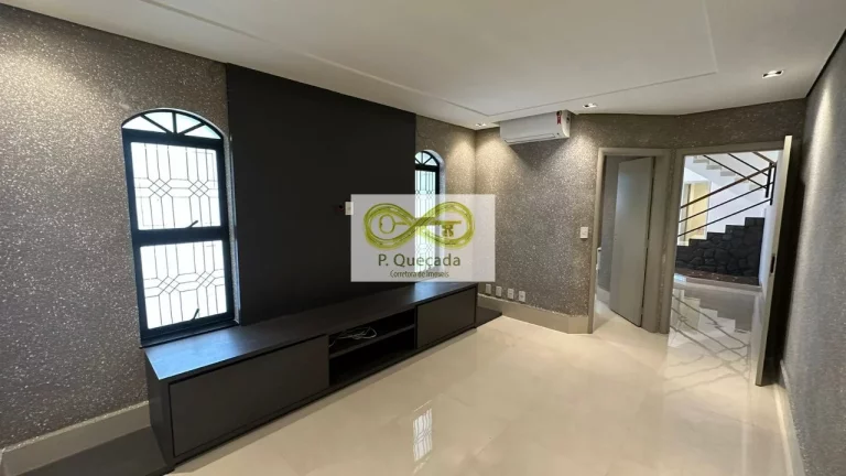 Imagem Linda casa com 4 quartos, sendo 4 suítes, 2 vagas de garagem e 396,06 m2 de área total disponível para venda!