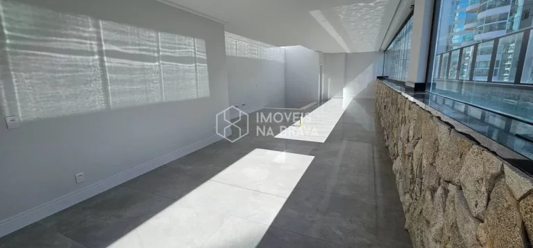 Imagem COBERTURA DUPLEX A VENDA - 4 SUITES E 5 VAGAS - PRAIA BRAVA - ITAJAI/SC