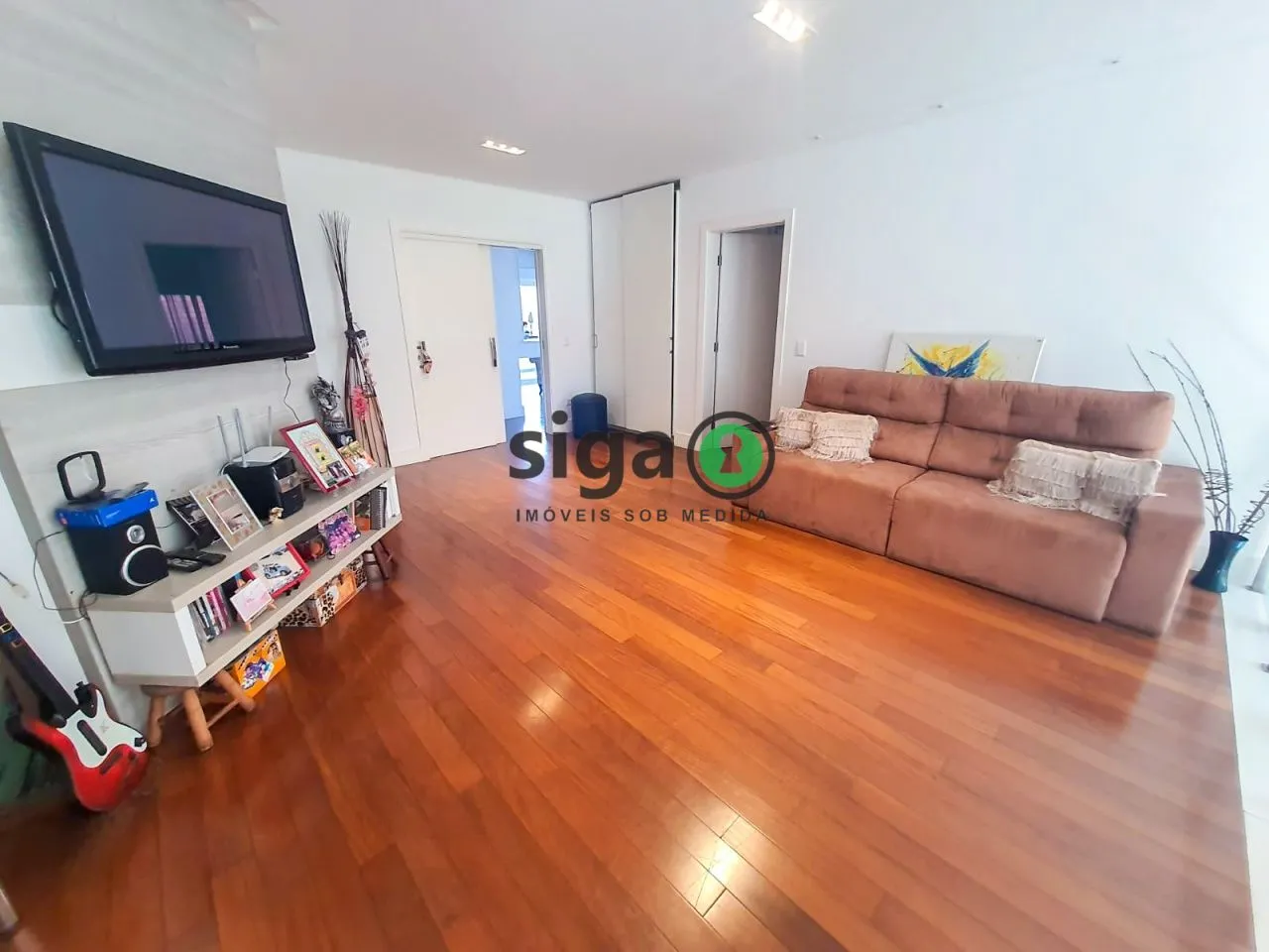 Imagem Maravilhoso Sobrado 600 m² Arujá V