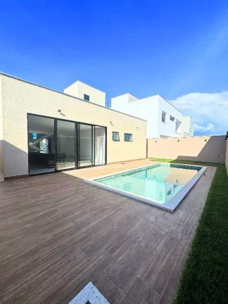Imagem Casa duplex de alto padrão em condomínio fechado Lagoa Silvana.