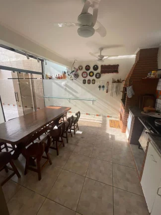 Imagem Casa á Venda em Condomínio Fechado no bairro Massaguaçu em Caraguatatuba