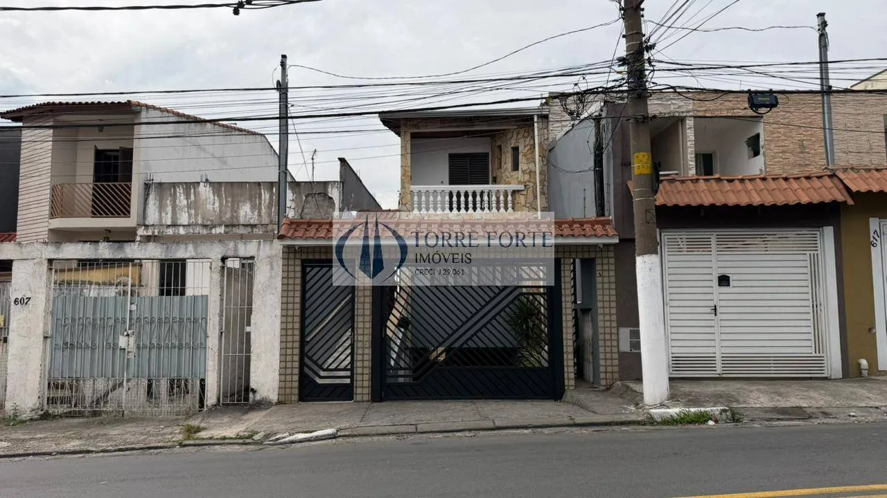 Imagem Linda casa, estilo sobrado, com 4 dormitórios e 4 vagas na Vila Alpina