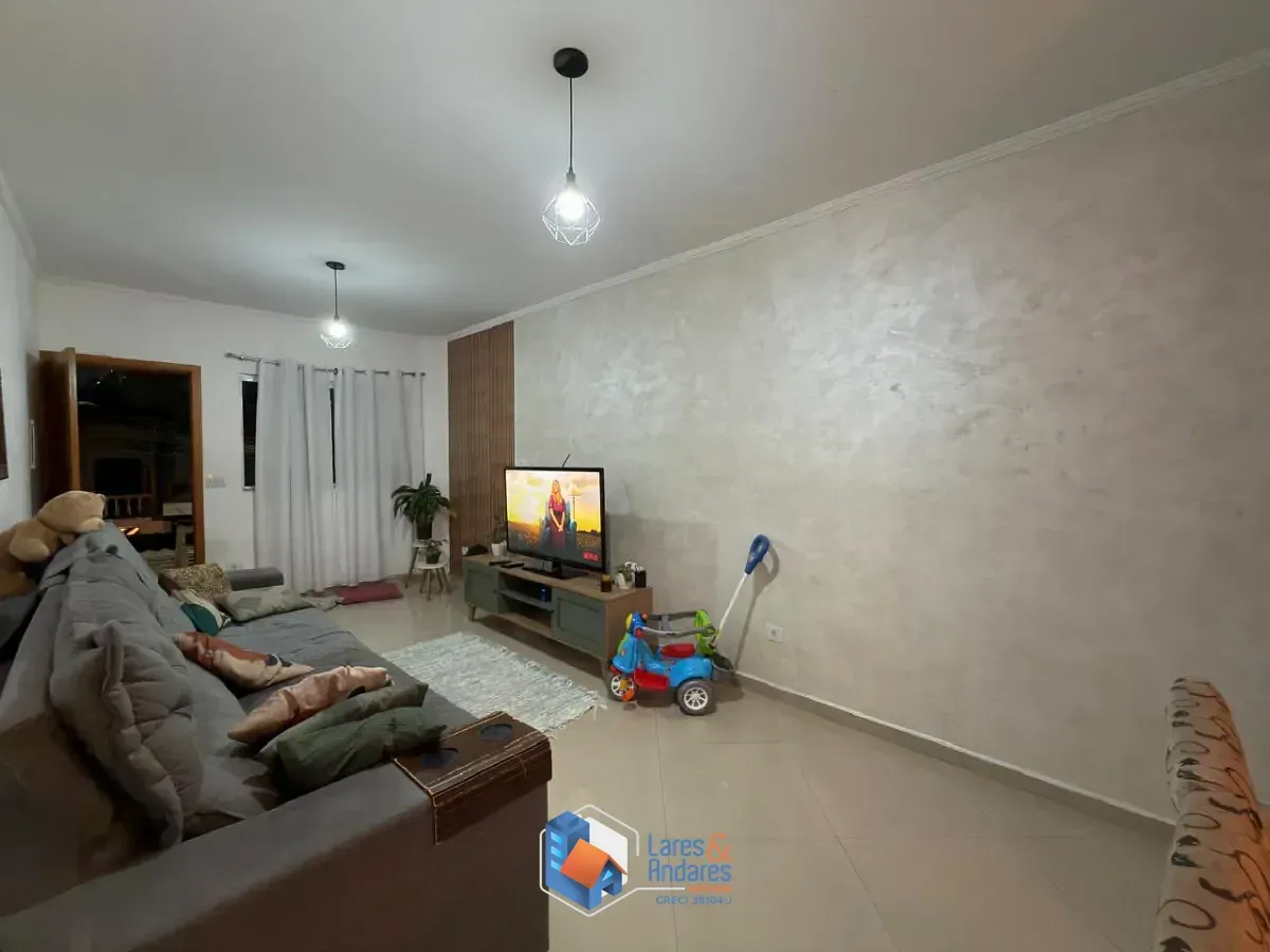 Imagem Sobrado para venda em Vila Nivi com 3 quartos, sendo 1 suíte, 84m²