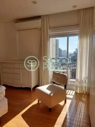 Imagem Apartamento impecável. São 170² de área privativa, 4 dormitórios ( 3 suítes) e 4 vagas na gara...