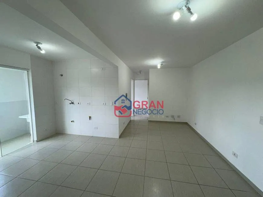 Imagem Apartamento com varanda à venda em Colombo/PR