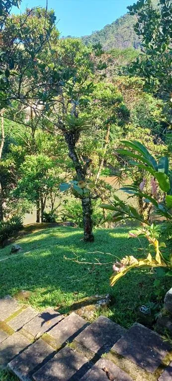 Imagem Casa em Condomínio para Venda em Guapimirim / RJ no bairro Limoeiro