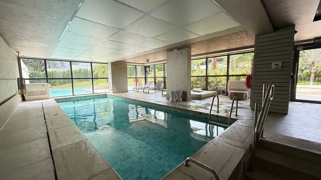 Imagem Apartamento mobiliado de 3 dormitórios com suíte e 2 vagas no Petrópolis