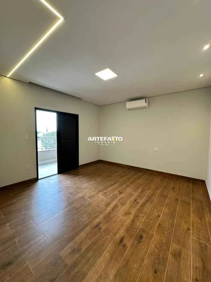 Imagem Casa de condomínio à venda, no Villa Toscana, com 4 suítes.