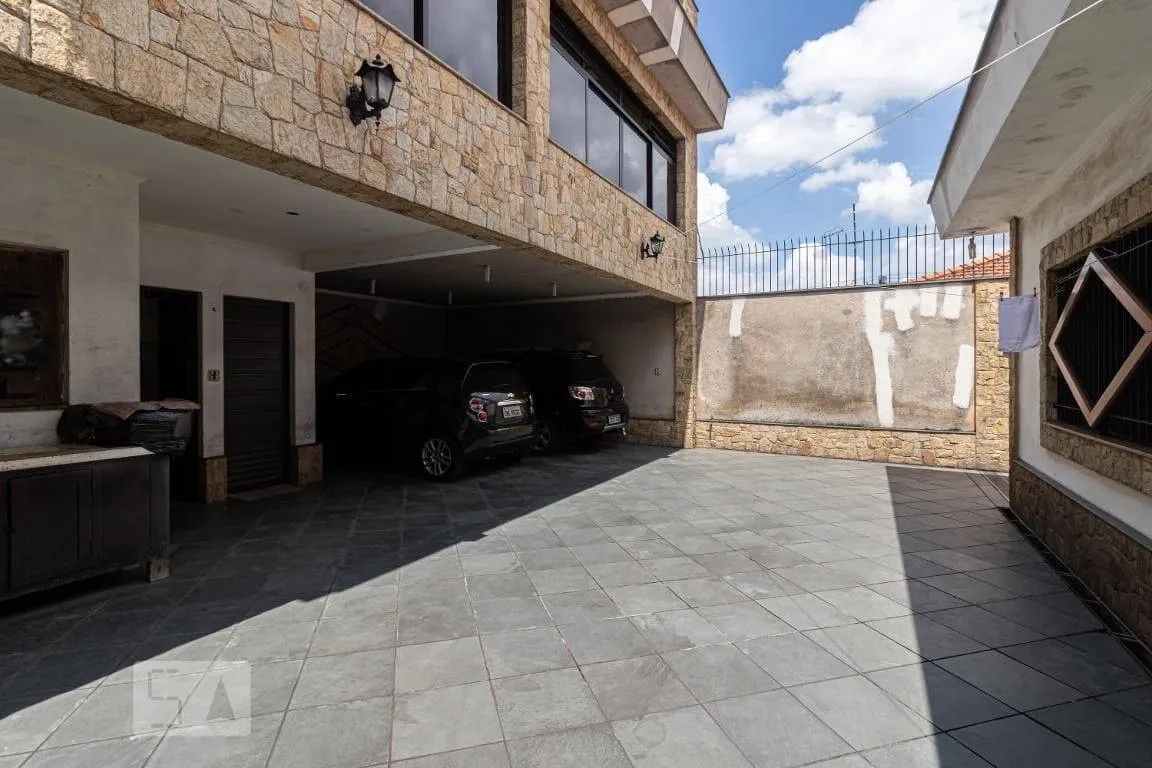 Imagem Casa Térrea de Alto Padrão com 03 Dormitórios, sendo 01 Suíte, à venda no Jardim Brasília