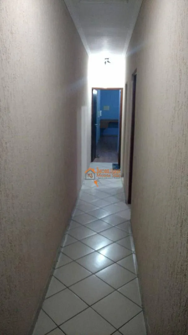 Imagem Sobrado com 3 dormitórios à venda, 203 m² por R$ 700.000,00 - Jardim São João - Guarulhos/SP