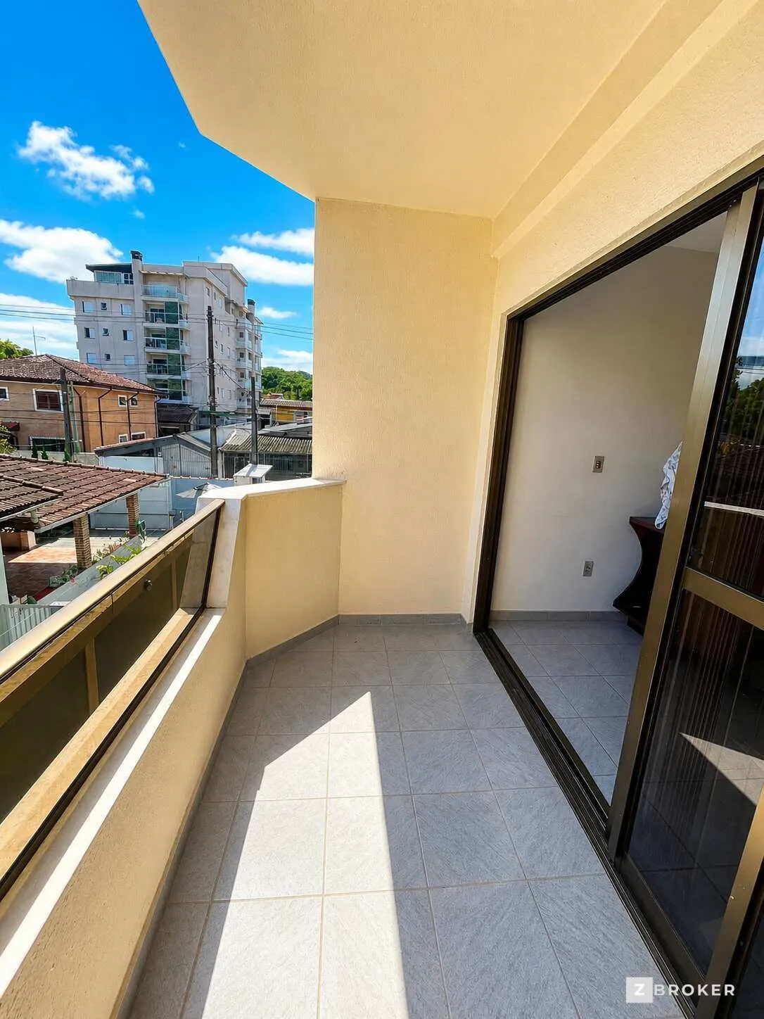 Imagem Apartamento à venda em Ubatuba, Centro, com 3 quartos, 90m2