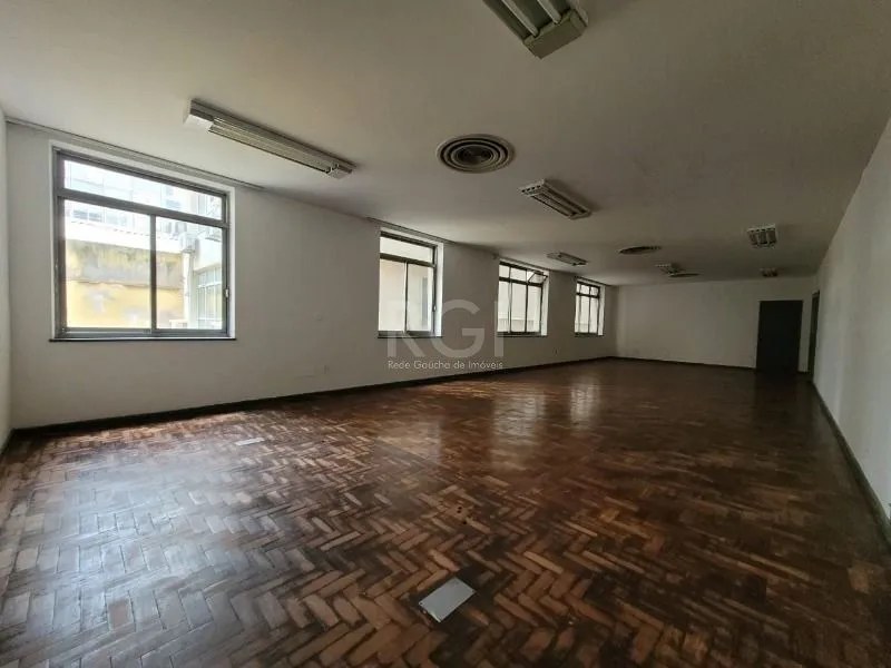 Imagem Amplo Conjunto Comercial 1.499m² no Centro Histórico de Porto Alegre