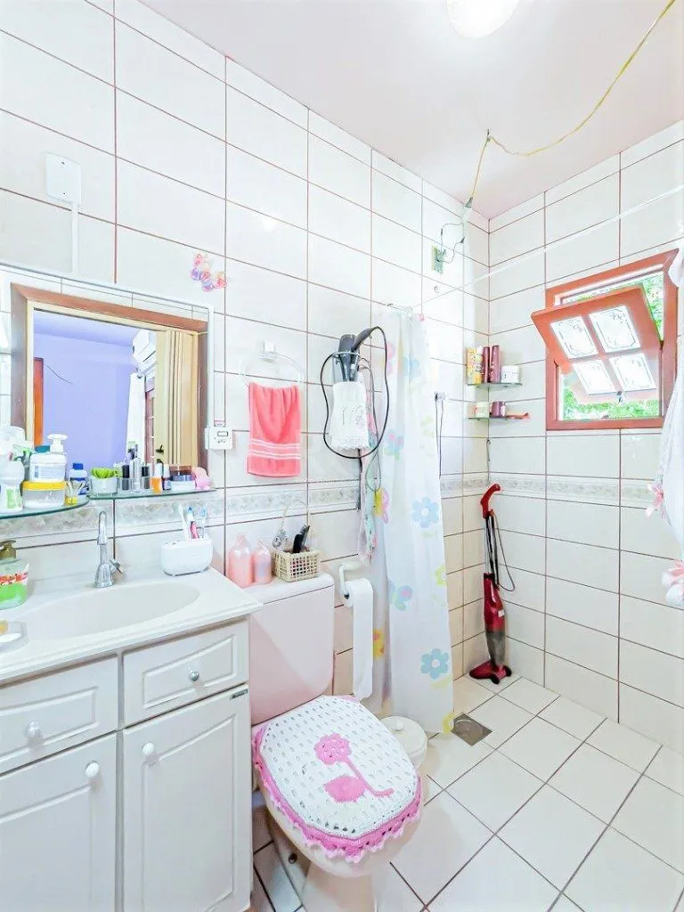 Imagem Casa para Venda - 272.24m², 3 dormitórios, sendo 1 suites, 4 vagas - Vila Jardim