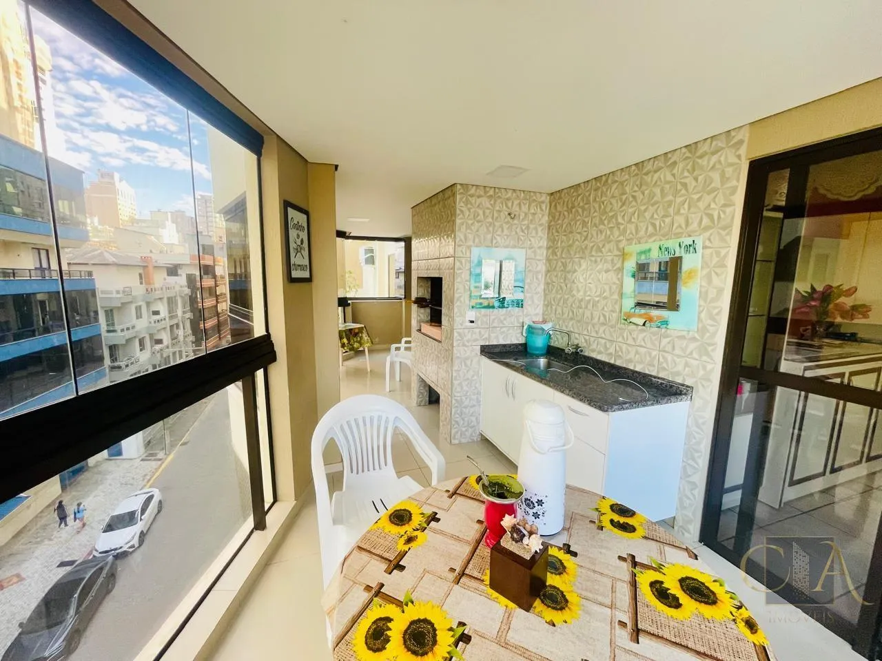 Imagem Apartamento para Temporada em Itapema, Meia Praia, 4 dormitórios, 1 suíte, 4 banheiros, 2 vagas