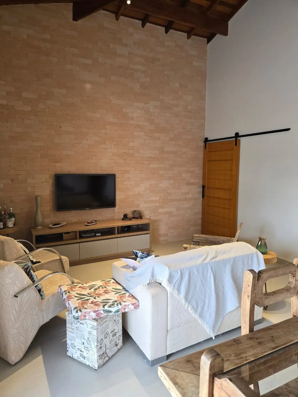 Imagem Condomínio Residencial Village da Serra ? 3 Dormitórios, 1 Suíte e Ampla Área de Lazer
