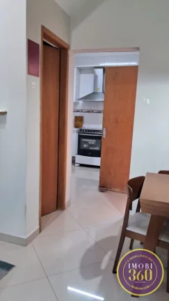 Imagem Casa de Condomínio com 02 suítes com vaga de garagem na Vila Dalila