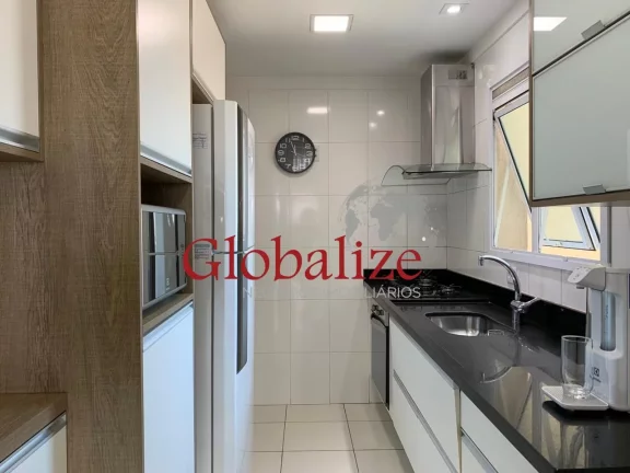Imagem Apartamento de 3 dormitórios e 2 vagas demarcadas no bairro Ponta da Praia em Santos por R$1.170.000,00