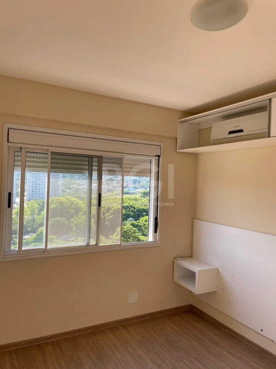 Imagem Apartamento com 2 dormitórios, localizado no bairro Morro Santana em Porto Alegre/RS.