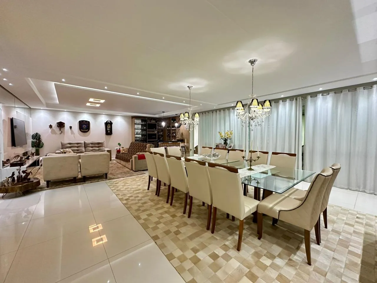 Imagem Apartamento à venda com 300m2 por R$ 4.500.000,00
