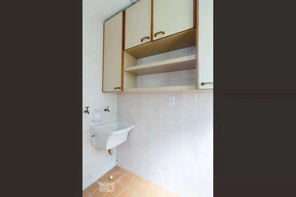 Imagem Excelente apartamento no Jardim Interlagos em Campinas, com dois dormitórios e uma vaga de garagem.