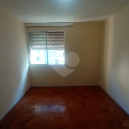 Imagem Apartamento à venda com 3 quartos, sendo 1 suíte, no condomínio Fradique Coutinho, São Paulo - SP